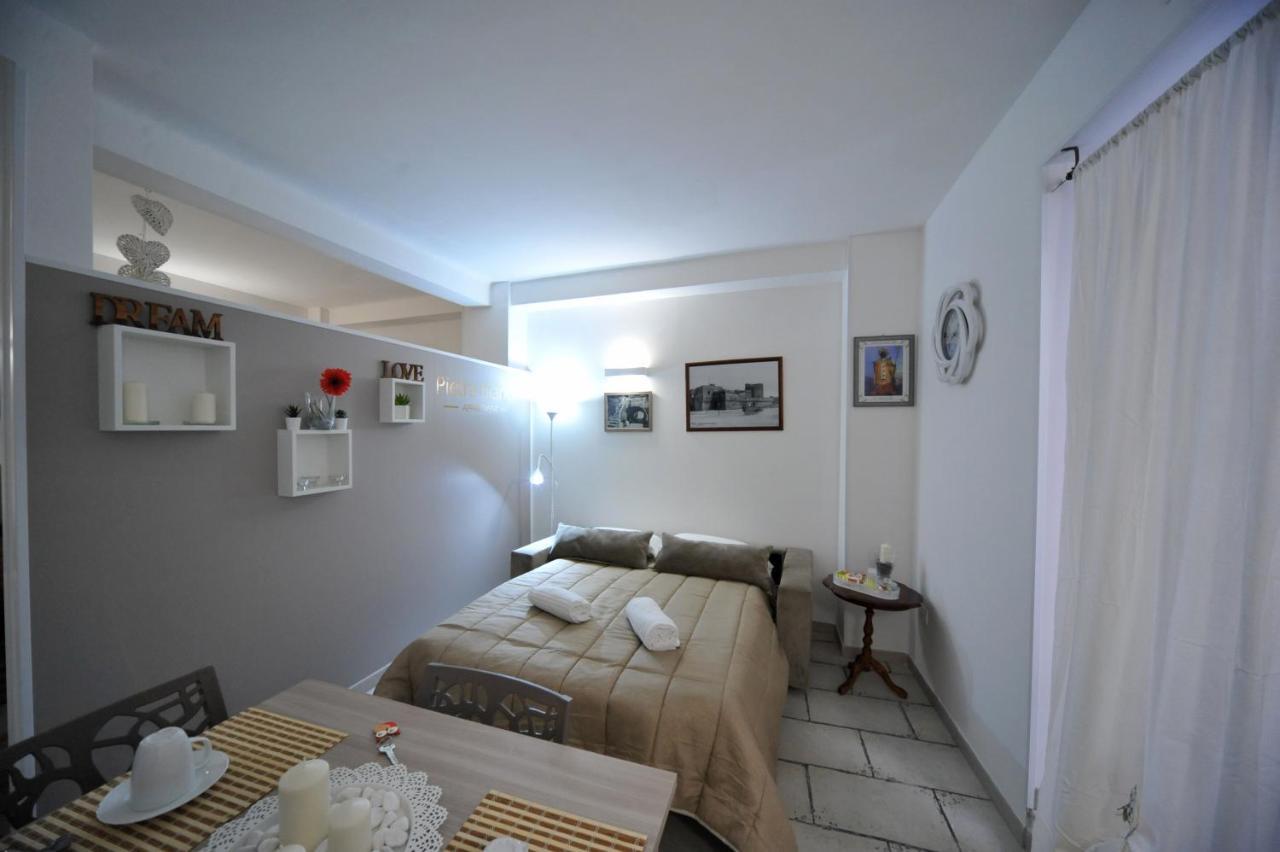 Pietra Bianca Appartment Bari Exterior foto
