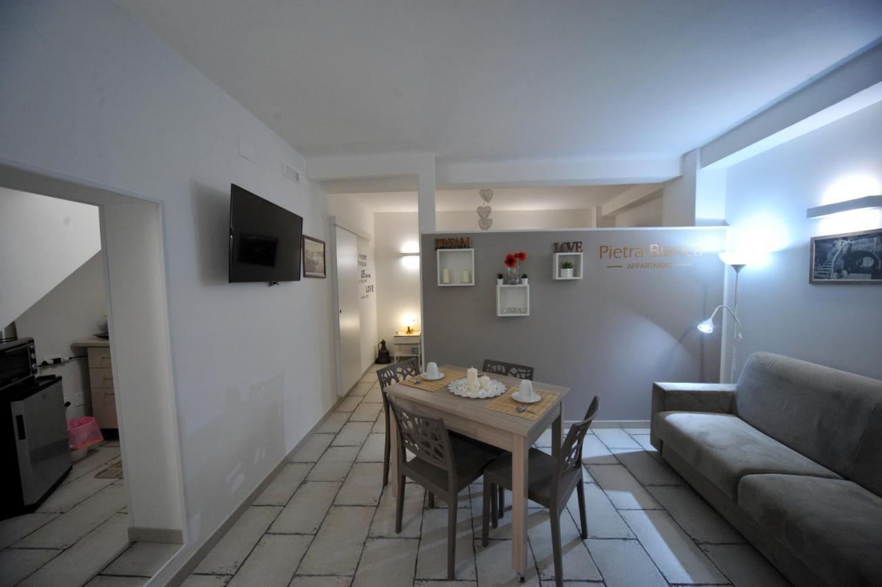 Pietra Bianca Appartment Bari Exterior foto